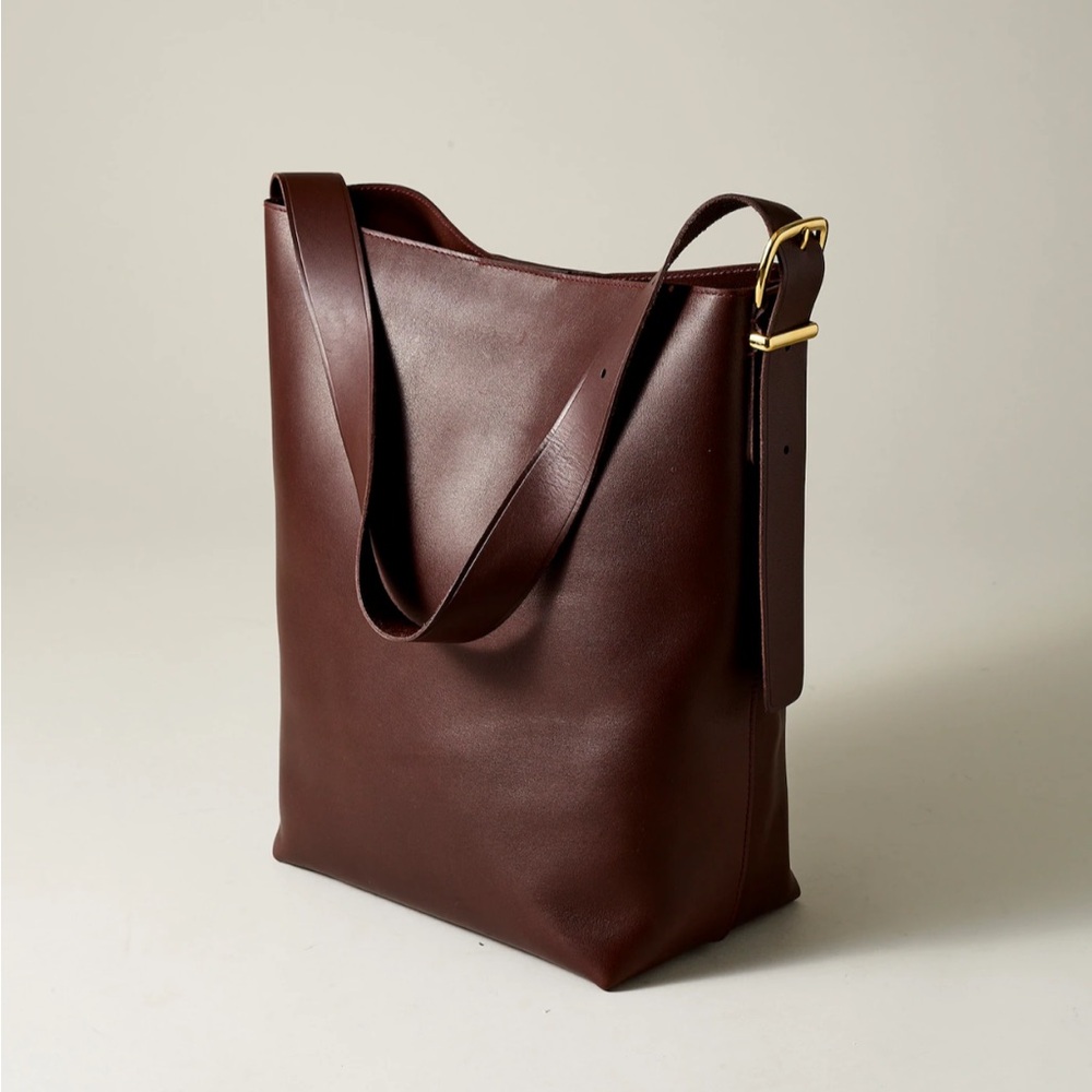NWT Madewell The Essential Bucket Tote Bag (New with tags!)
